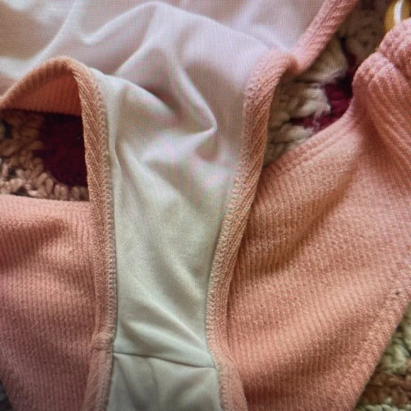 Pink Ribbed Bikini Set - Picture 2 of 2